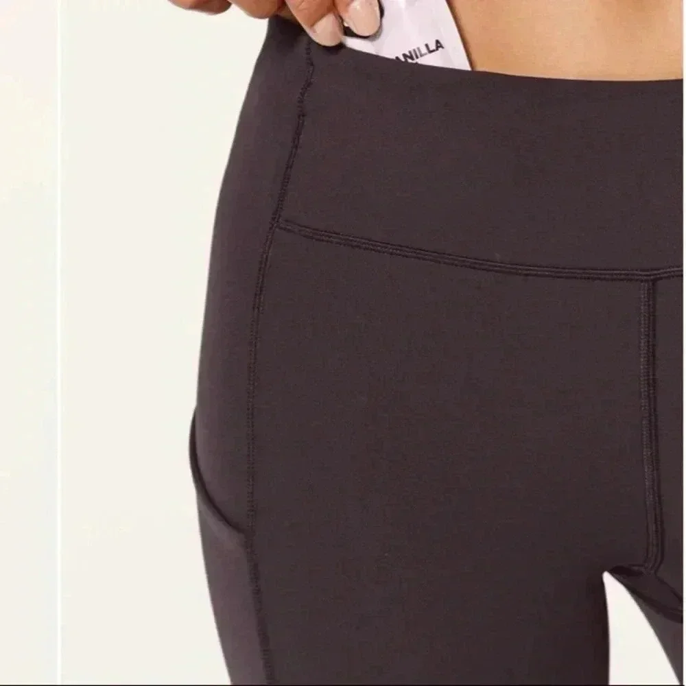 Lululemon speed up crop 21”
